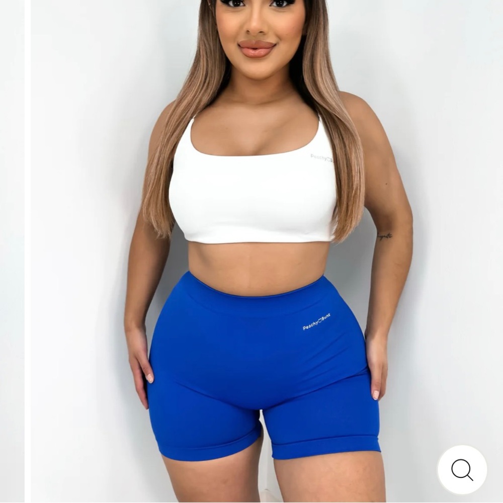 Active wear shorts